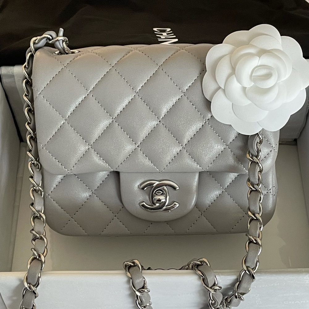 NEW 21B Chanel Grey Classic Mini Square SHW Lamb - Picture 1 of 14